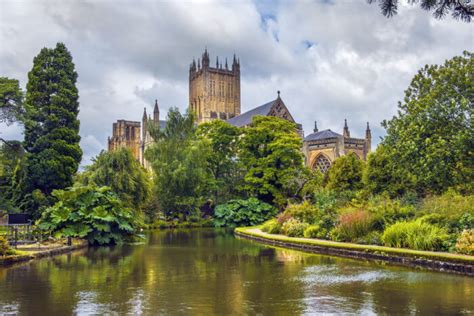 35 Fun Things to do in Somerset (Ultimate List for 2022!) - The World and Then SomeThe World and ...