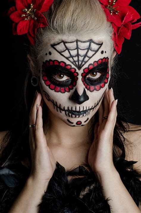 30 Breathtaking Catrina Halloween Makeup Ideas - Ohh My My