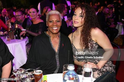 Dionne Warwick Family Photos and Premium High Res Pictures - Getty Images