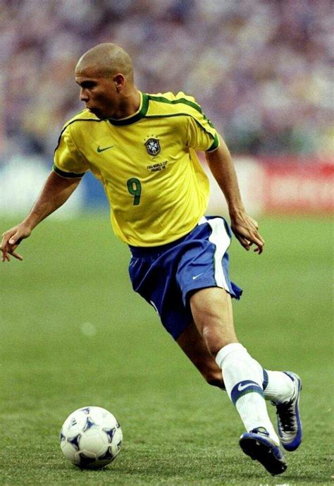 Ronaldo Fenômeno | Wiki | SÓ FUTEBOL™ Amino