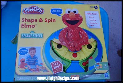 PLAY-DOH Sesame Street Shape & Spin Elmo Playset & Mega Fun Factory Review - MomSpotted