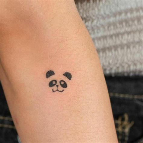 Aggregate more than 79 minimalist panda tattoo latest - in.cdgdbentre