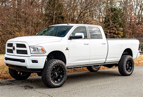 White Dodge RAM 2500 — Dreamworks Motorsports