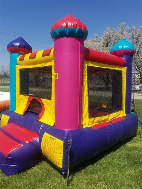 Toddler Castle Bounce House - Cincinnati Inflatables