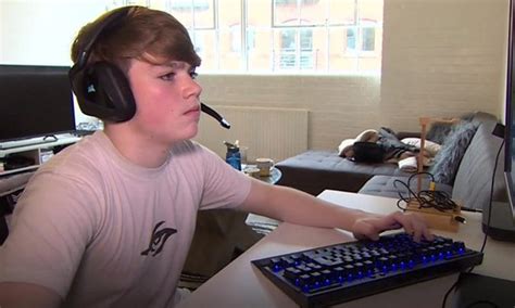 Mongraal's Gaming Setup: An In-Depth Look