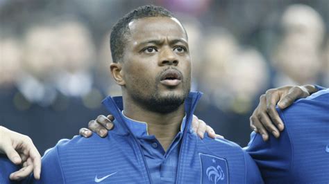 Patrice Evra earns Manchester United extension by triggering clause ...