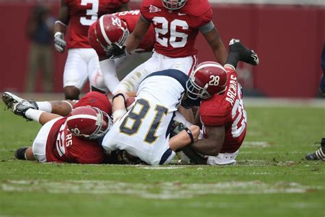 Alabama Football defense at work (courtesy of UA Media Relations ...