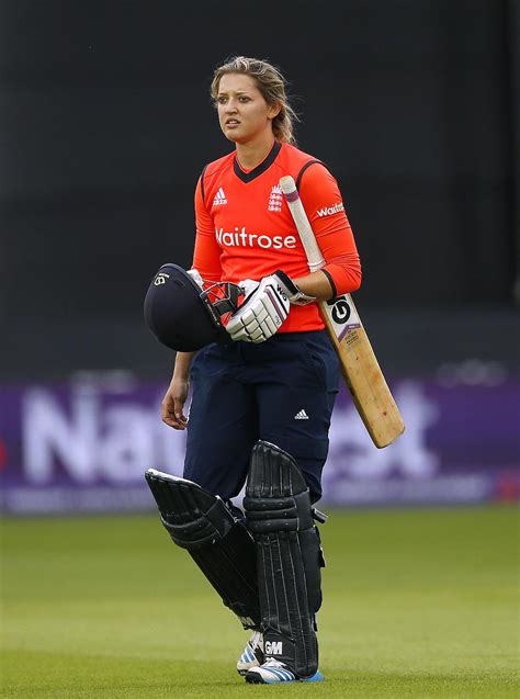 Sarah Taylor returns to England Women's World Cup squad