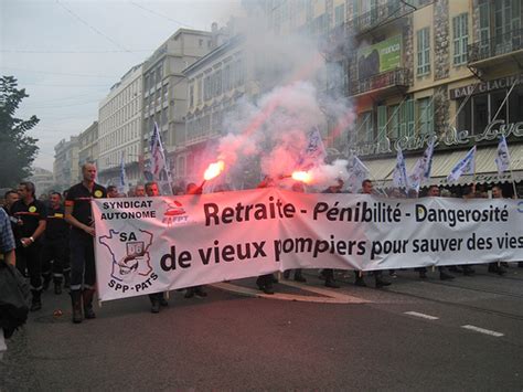 French Strike Now In Its Third Day | Neon Tommy