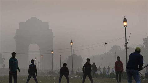 Maximum temperature in Delhi jumps to 33.2°C, may rise more | Latest ...