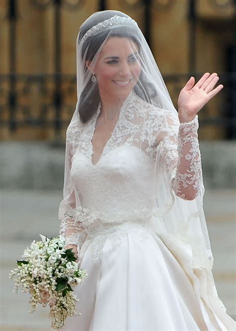 POPSUGAR Australia | Kate middleton wedding dress, Kate middleton wedding, Kate wedding dress