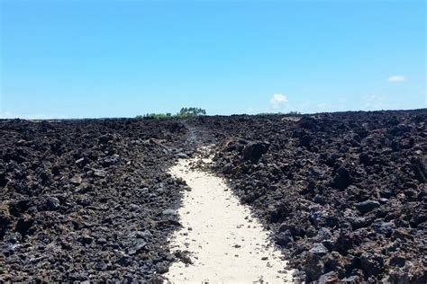 Lava fields in Hawaii: 7+ places to see old lava flows on the Big Island 🌋 Hawaii volcano ...