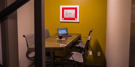 Why, How, and Where to Rent a Meeting Room for a Video Interview - C615