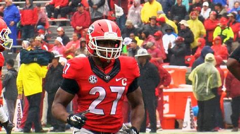 Georgia RB Nick Chubb leaves Tennessee game with knee injury | WBMA