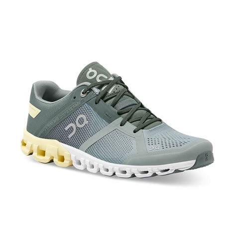 On Cloudflow Running Shoe (Women's) | Run Appeal