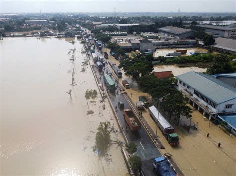 Indonesia flash floods kill 23, leave two missing| Cambodianess