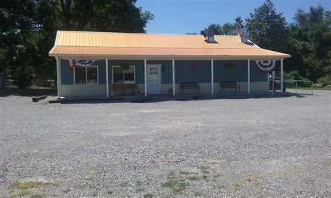 Davina's Kountry Kitchen | 800 N Court St, Grayville, IL 62844, USA