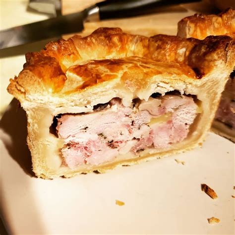 [Homemade] Traditional British Pork Pie : r/food