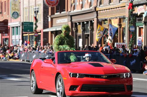 2015-image0738 – Nashville Christmas Parade