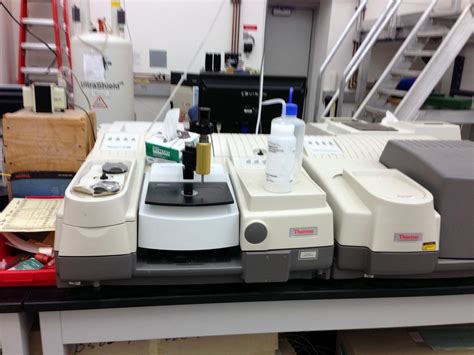 FTIR/Raman Thermo Nicolet 6700 | Chemical and Biophysical ...