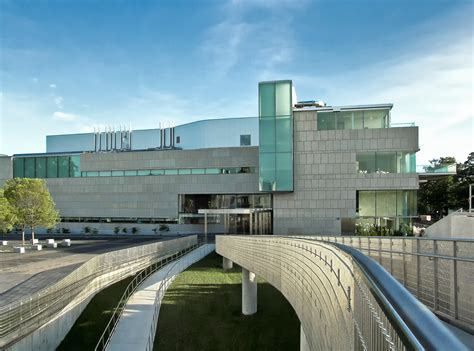 Virginia Museum of Fine Arts - Richmond, VA | Feature Stairs + Guardrails | Synergi