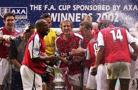 Dan's Arsenal Memories #5 - 2001/02 sees Wenger bounce back with a ...