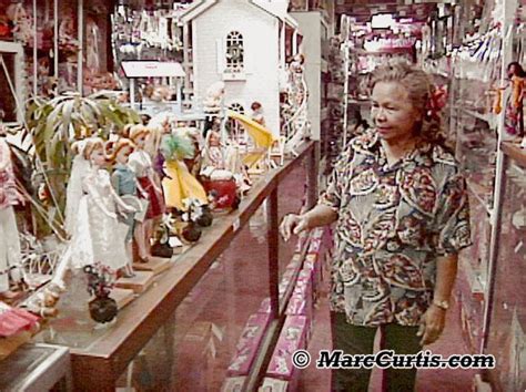 Hawaii Loves Barbie Dolls Museum - Marc Curtis