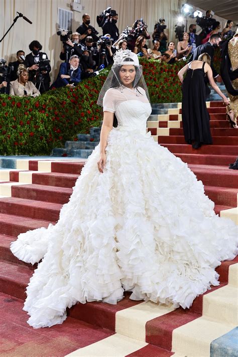 Kylie Jenner Wore a Wedding Dress With a Backwards Trucker Hat to the ...