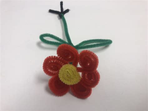 Pretty Pipe Cleaner Flowers - GYSTC