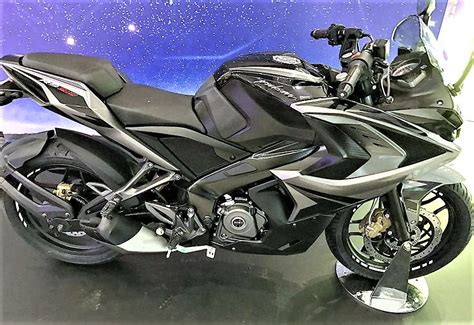 Launched - 2017 Pulsar RS200 Price, Pics, Colours & Video