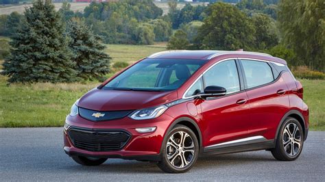 2019 Chevrolet Bolt EV and 2019 Chevrolet Volt PHEV Review