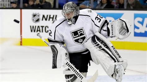 At Kings rookie camp, goalie Cal Petersen sees a 'tremendous ...