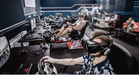 Virtuality Club - Arcade Style VR Gaming Entertainment Center In Russia - Virtual Reality ...