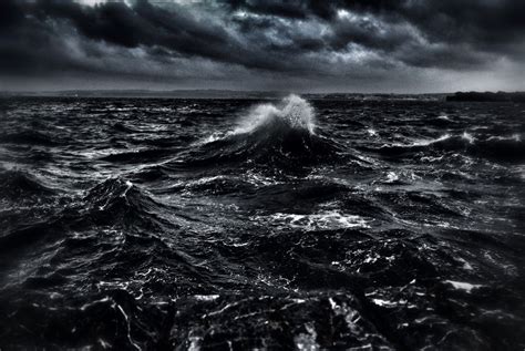 dark ocean | Free Images] Nature, Sea / Ocean, Dark Clouds | The Ocean ...