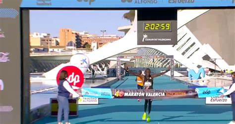 Underdog Evans Chebet runs massive personal best to out kick Lawrence Cherono in Valencia ...