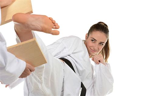 30+ Taekwondo Breaking Boards Stock Photos, Pictures & Royalty-Free ...