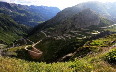 Trollstigen Road, Norway | 10 World's Most Dangerous Roads!