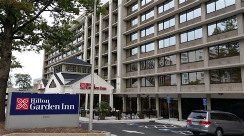 Reserve Hilton Garden Inn Reagan National DCA Airport Parking | Way.com