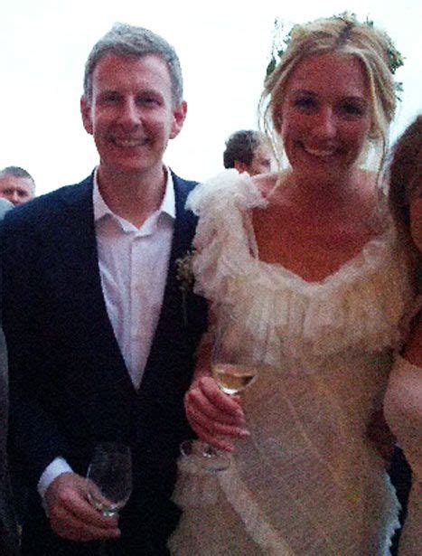 Famous Food 814ka5: Patrick Kielty Cat Deeley Wedding Dress