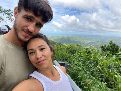 Pregnant Gina Rodriguez, husband Joe LoCicero enjoy romantic beach ...