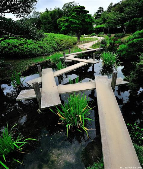 Yatsuhashi, Japanese garden \"eight bridges\"