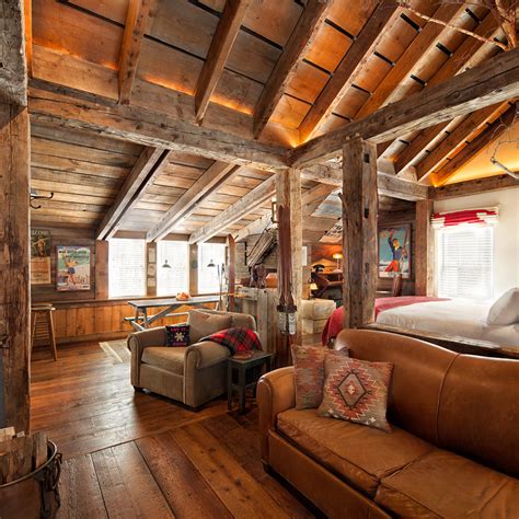 Inside A Stylish And Cozy Vermont Ski Lodge - Airows