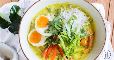 Curry Laksa with eggs and konjac noodles | Dinner Twist