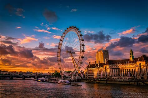 Sunset at London Eye | London eye, London attractions, Sunset london