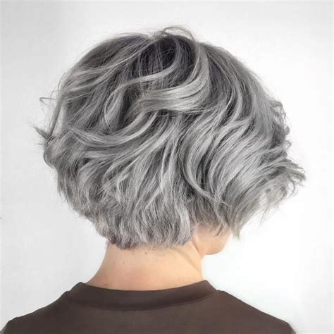 Layered+Wavy+Gray+Bob Layered Bob Short, Short Layered Haircuts, Layered Bob Hairstyles, Short ...