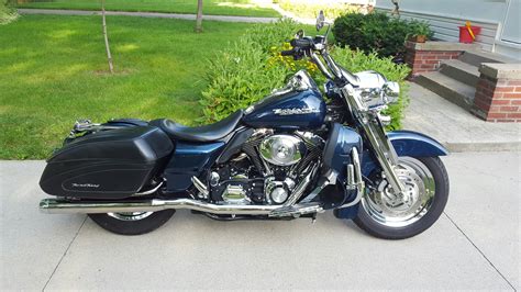 2004 Harley-Davidson® FLHRS/I Road King® Custom (Luxury Blue), Des Moines, Iowa (561455 ...