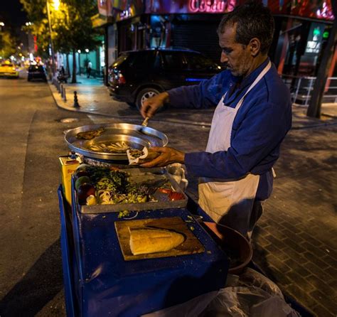 Street Food Istanbul | Istanbul turkey, Istanbul, Street food