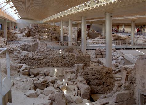 Santorini, on the archaeological site of Akrotiri (With images)