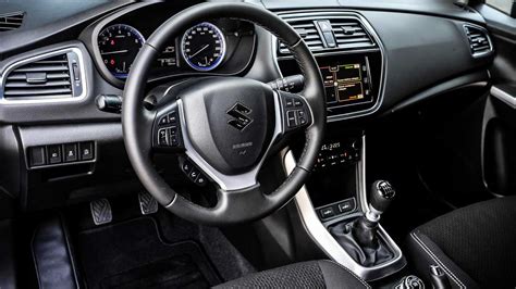 Top 131+ suzuki sx4 s cross interior latest - tnbvietnam.edu.vn