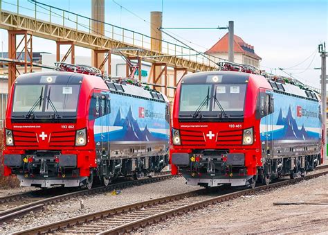 Siemens Vectron Electric Locomotives for SBB Cargo International | Train truck, Electric train ...